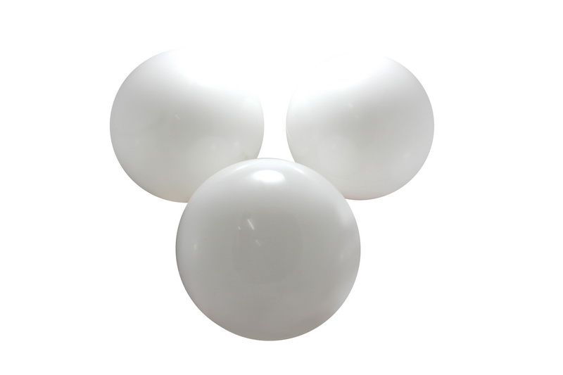 Pelota Blanca Opaca 8 1/2